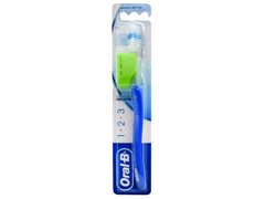 Зубна щітка ORAL-B® 1 2 3 Medium Blue  1шт