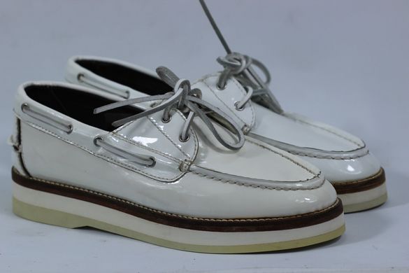 Туфлі на шнурках prodotto Italia 37 р 24.5 см Білий 0251