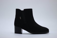 Ботинки женские  Adriana del Nista 35 р 23.5 см черные 7527
